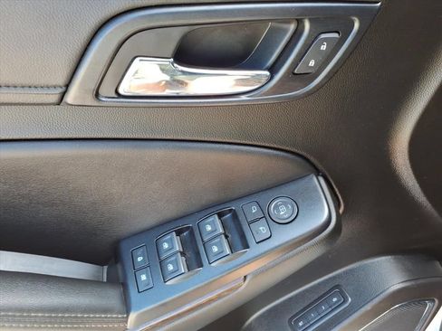 Used 2019 Chevrolet Tahoe LT AWD/4WD image 16