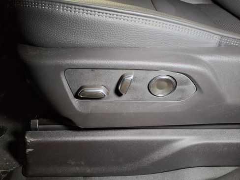 New 2025 GMC Sierra 1500 Denali w/ Technology Package image 12