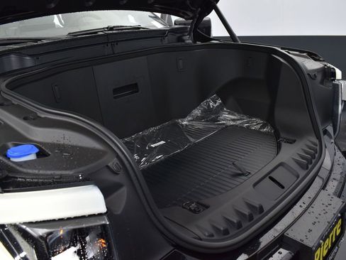 New 2025 Ford F150 Lightning Platinum AWD/4WD image 19
