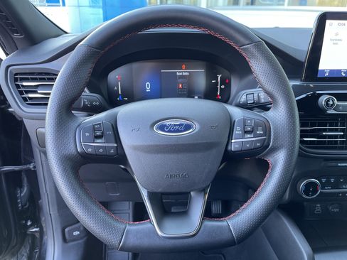 Used 2025 Ford Escape ST-Line image 22