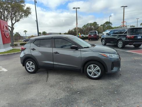 Certified 2022 Nissan Kicks S image 2