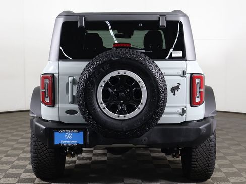 Used 2023 Ford Bronco Outer Banks w/ Sasquatch Package AWD/4WD image 13