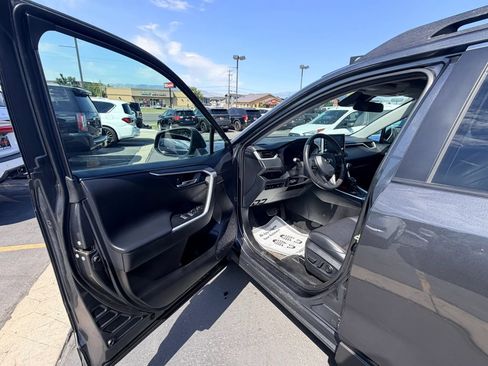 Used 2020 Toyota RAV4 TRD Off-Road w/ TRD Off-Road Weather Package AWD/4WD image 10