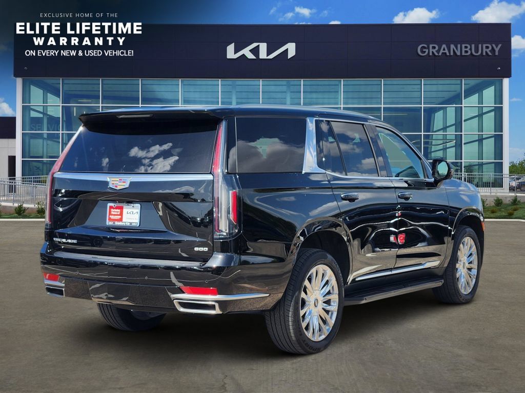 Used 2023 Cadillac Escalade Premium Luxury w/ Performance Package AWD/4WD image 5