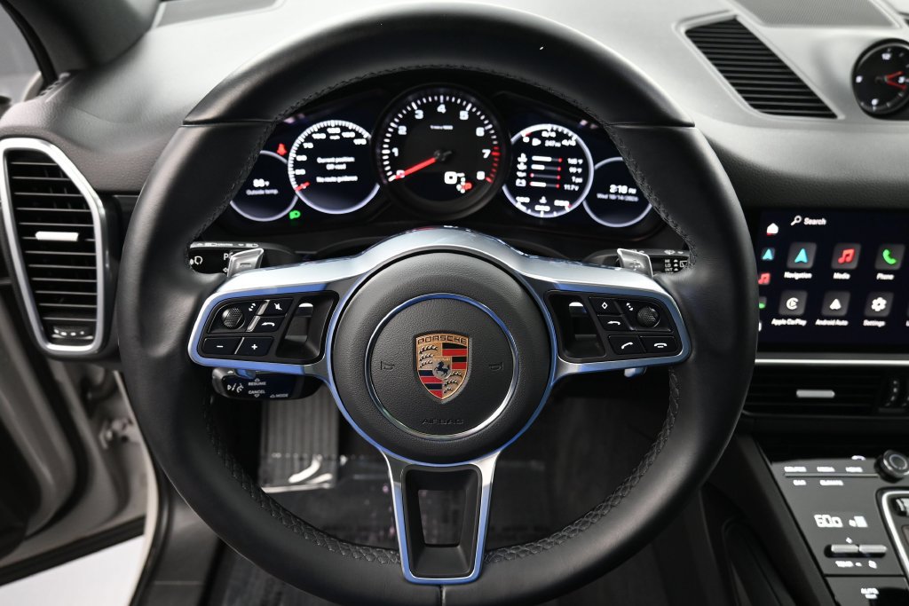 Certified 2023 Porsche Cayenne AWD/4WD image 19