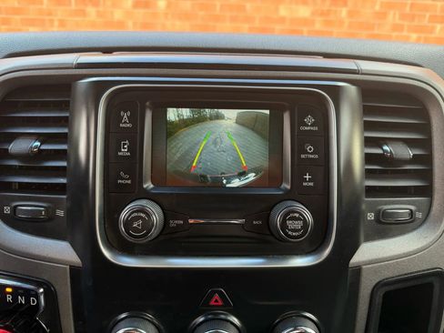 Used 2015 RAM 1500 Express image 27