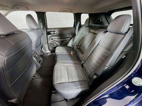 Used 2024 Mitsubishi Outlander SE image 21