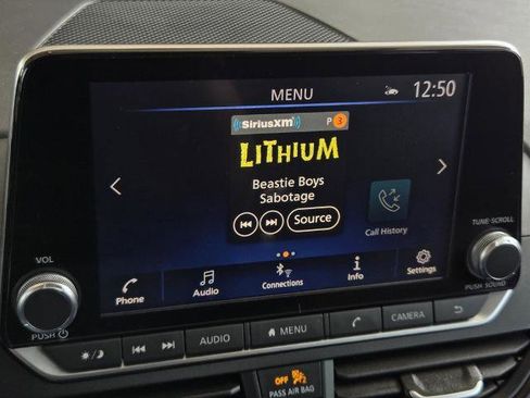 Certified 2025 Nissan Altima 2.5 SV FWD image 19