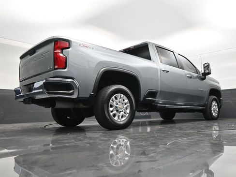 Used 2024 Chevrolet Silverado 2500 LTZ w/ LTZ Convenience Package AWD/4WD image 24