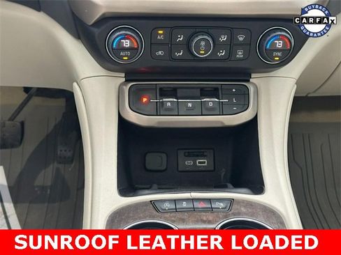 Used 2022 GMC Acadia Denali w/ Denali Ultimate Package image 17