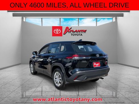 Used 2026 Toyota Corolla Cross L AWD/4WD image 5