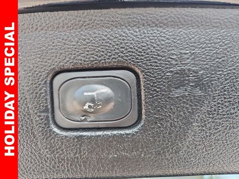 Used 2023 Ford Edge Titanium image 13