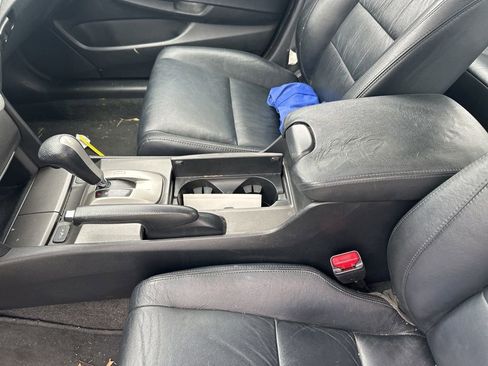 Used 2011 Honda Accord SE image 25