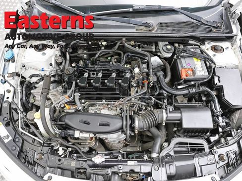 Used 2022 Honda Civic Touring image 7