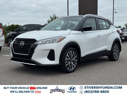 Used 2023 Nissan Kicks SV FWD image 8
