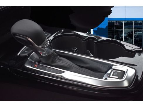 New 2026 Chevrolet Trax LT w/ Sunroof Package FWD image 23