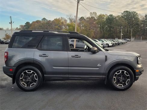 Used 2021 Ford Bronco Sport Outer Banks image 2