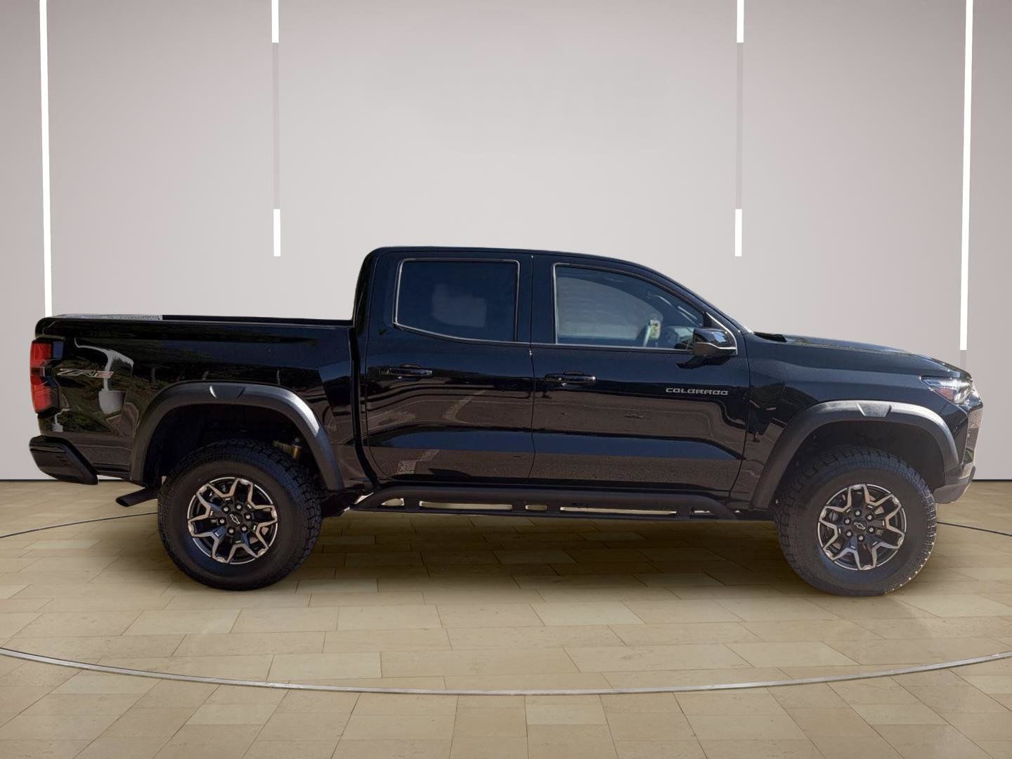 Used 2023 Chevrolet Colorado ZR2 w/ ZR2 Convenience Package III AWD/4WD image 7