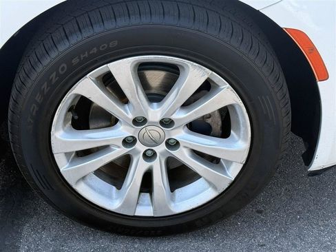 Used 2016 Chrysler 200 Limited FWD image 9