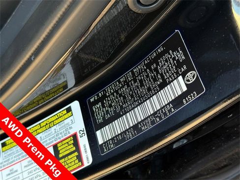 Used 2025 Toyota Camry XLE image 30