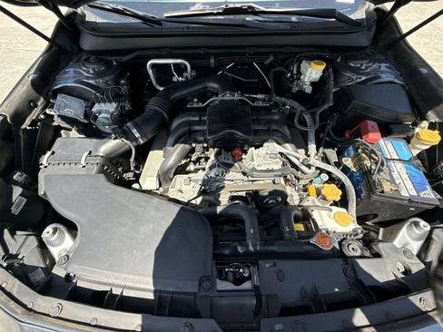 Used 2019 Subaru Outback 3.6R Limited AWD/4WD image 27