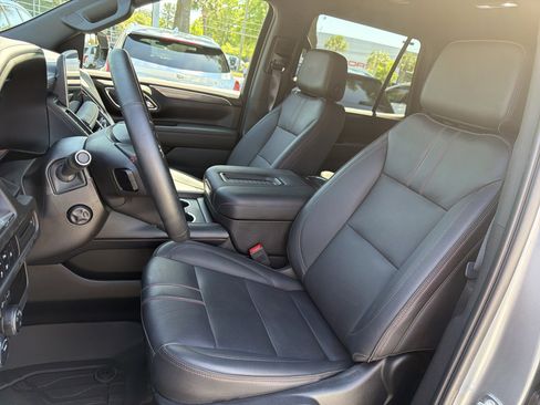 Used 2023 Chevrolet Tahoe RST w/ RST Performance Edition AWD/4WD image 16
