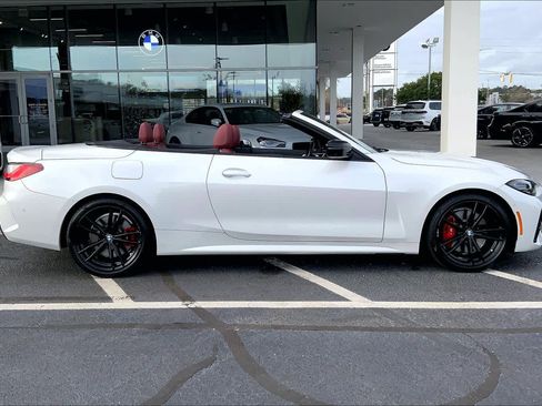 Certified 2024 BMW 430i Convertible w/ M Sport Package image 30
