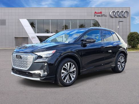 Certified 2024 Audi Q4 e-tron Premium RWD image 1