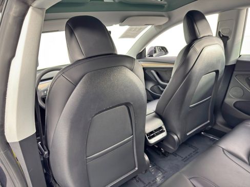 Used 2021 Tesla Model 3 Standard Range Plus image 35