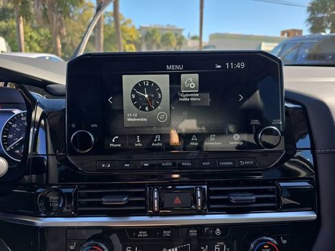 New 2025 Nissan Pathfinder SL image 25