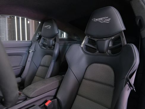 Used 2025 Porsche 911 GT3 RS RWD image 8