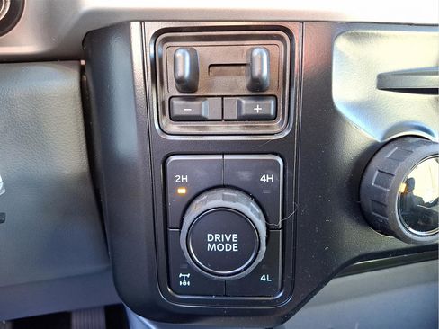 New 2026 Ford F250 XLT w/ FX4 Off-Road Package image 16