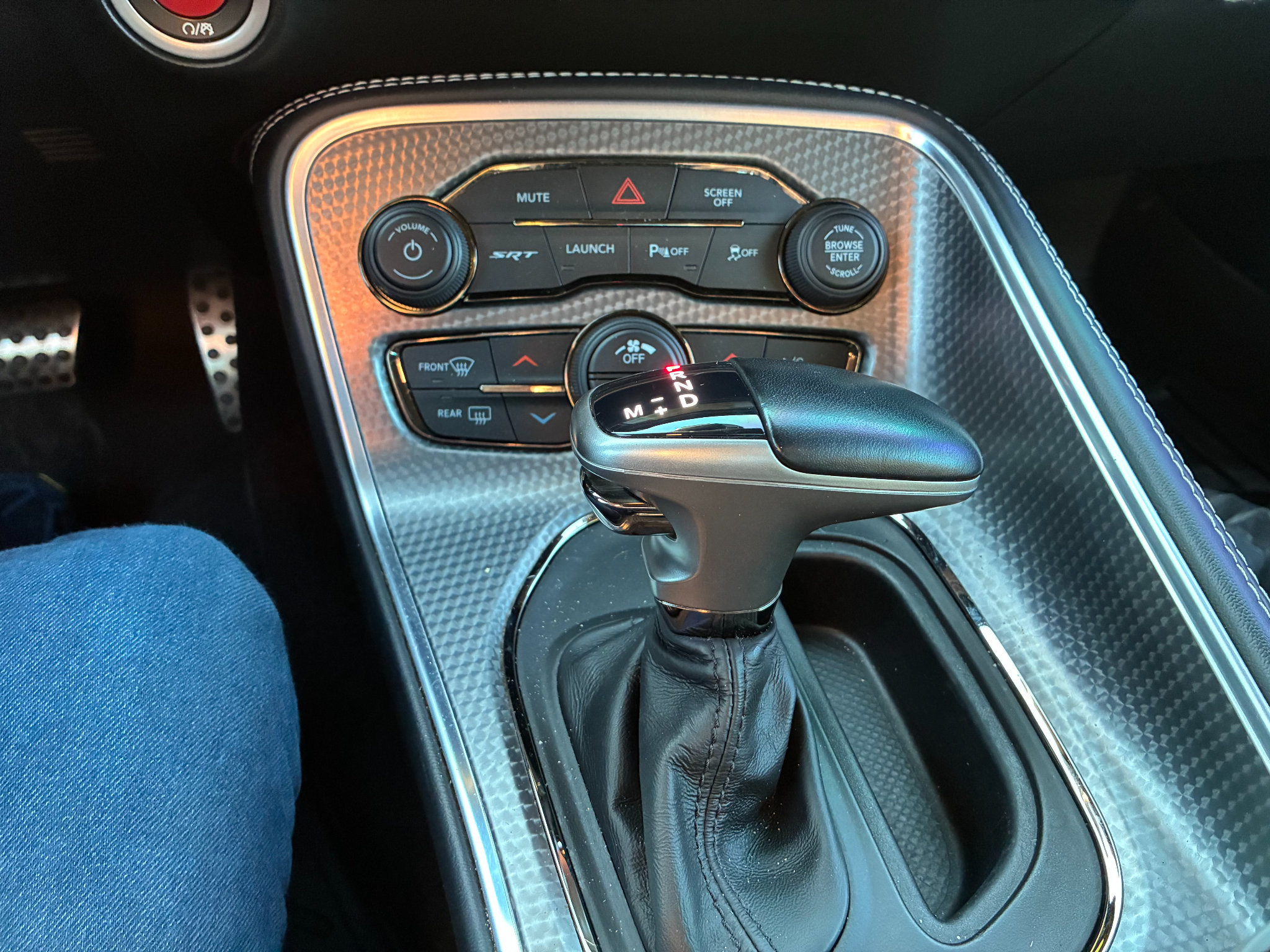 Used 2022 Dodge Challenger SRT Hellcat w/ Plus Package RWD image 8