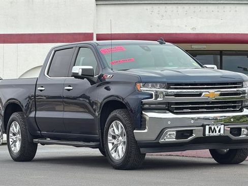 Used 2022 Chevrolet Silverado 1500 LTZ w/ Technology Package AWD/4WD image 2