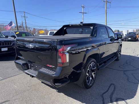 Used 2024 Chevrolet Silverado EV RST image 7