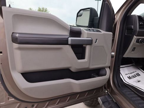 Used 2018 Ford F150 XLT image 10