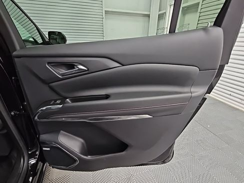 Certified 2024 Chevrolet Traverse RS w/ LPO, Floor Liner Package image 41