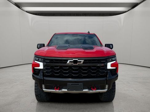 Used 2022 Chevrolet Silverado 1500 ZR2 w/ Technology Package AWD/4WD image 8