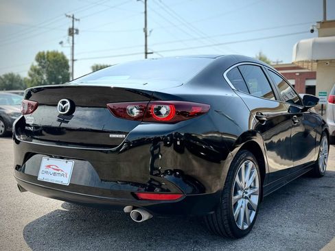 Used 2023 MAZDA MAZDA3 s FWD image 3