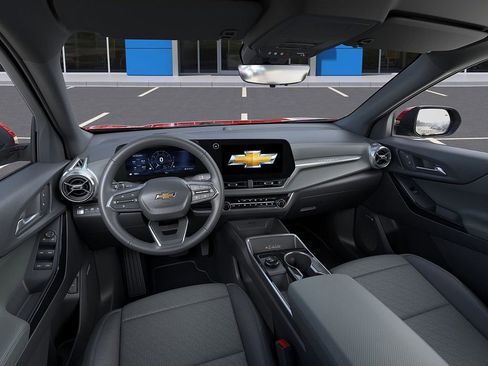 New 2026 Chevrolet Equinox LT w/ Convenience Package II AWD/4WD image 15