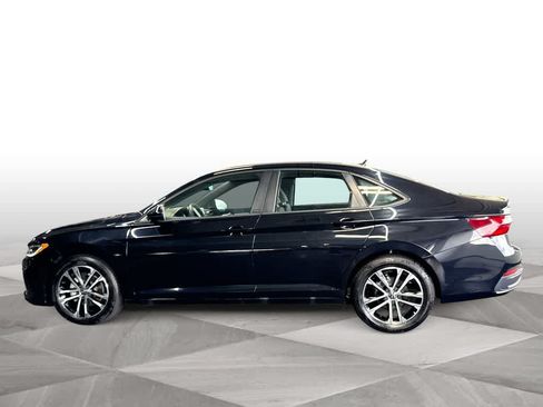 Used 2026 Volkswagen Jetta Sport FWD image 5