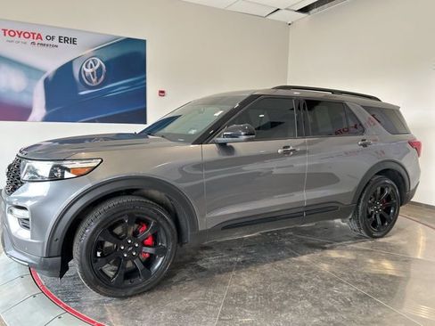 Used 2022 Ford Explorer ST w/ Equipment Group 401A AWD/4WD image 3