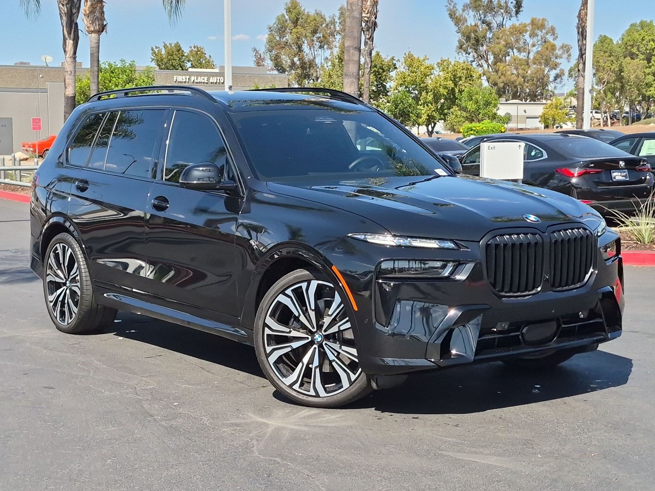 Used 2026 BMW X7 xDrive40i w/ Executive Package AWD/4WD image 2