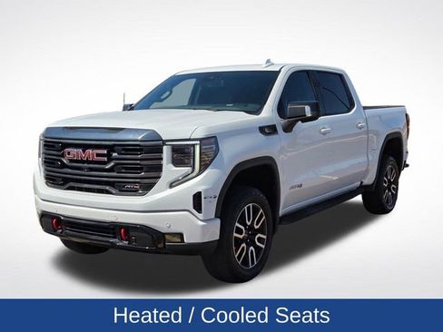 Used 2023 GMC Sierra 1500 AT4 w/ AT4 Premium Package AWD/4WD image 9