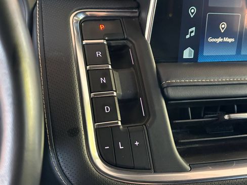 Used 2023 Chevrolet Suburban Premier RWD image 45