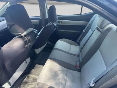 Used 2017 Toyota Corolla LE FWD image 7