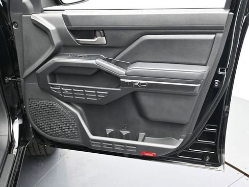 Used 2025 Toyota Tacoma TRD Sport image 28