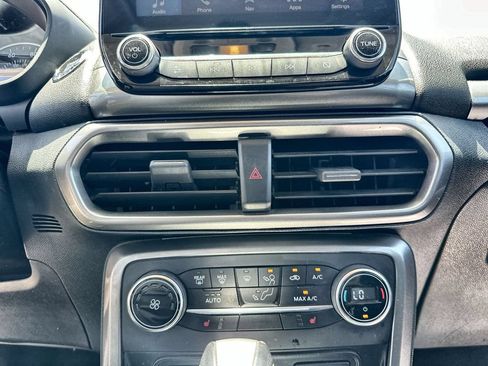 Used 2018 Ford EcoSport SE w/ SE Convenience Package FWD image 11
