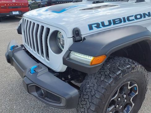 Used 2022 Jeep Wrangler Unlimited Rubicon 4xe w/ Cold Weather Group AWD/4WD image 30