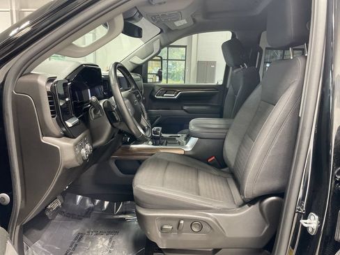 Used 2024 Chevrolet Silverado 1500 RST AWD/4WD image 22